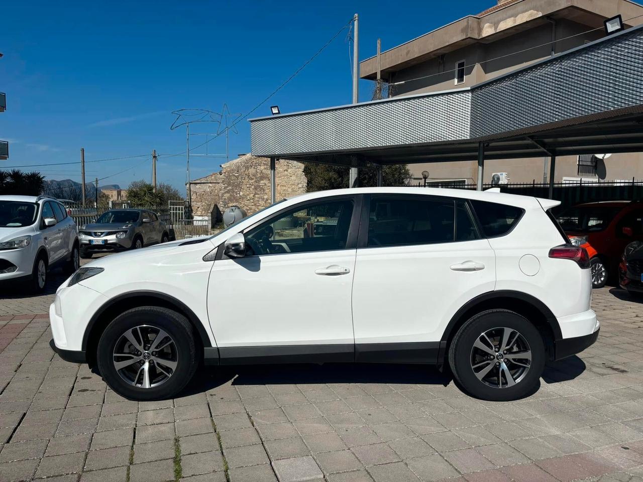 TOYOTA RAV-4 2.0 - 2016