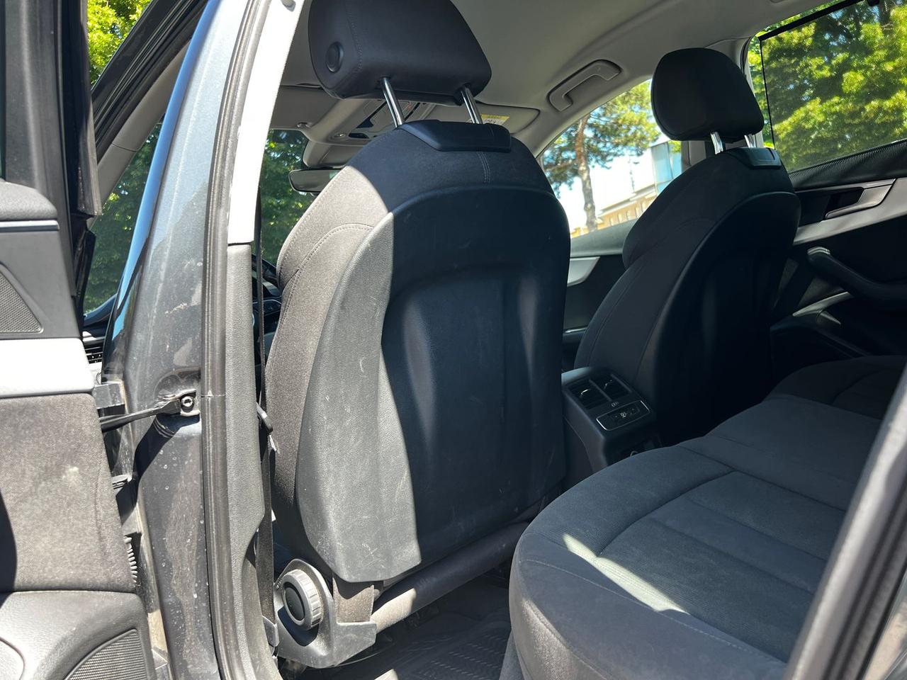 Audi A4 2.0 35 TDI Sport #11120