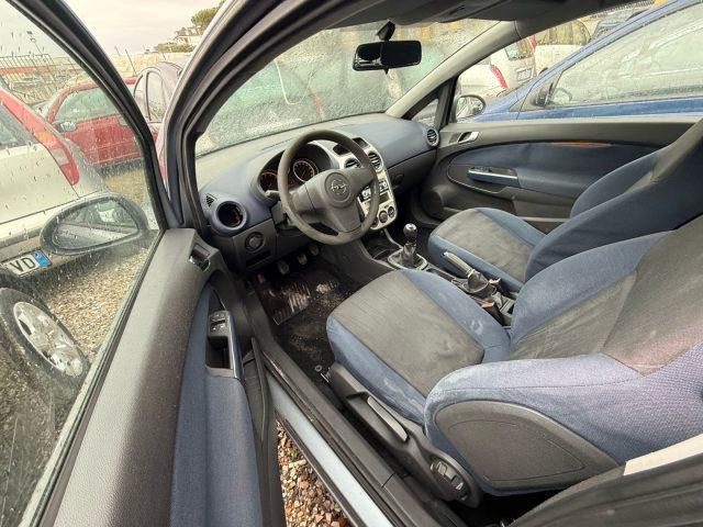 OPEL Corsa 1.2 3 porte Cosmo