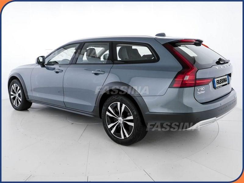 Volvo V90 Cross Country B4 (d) AWD automatico Core 197 CV