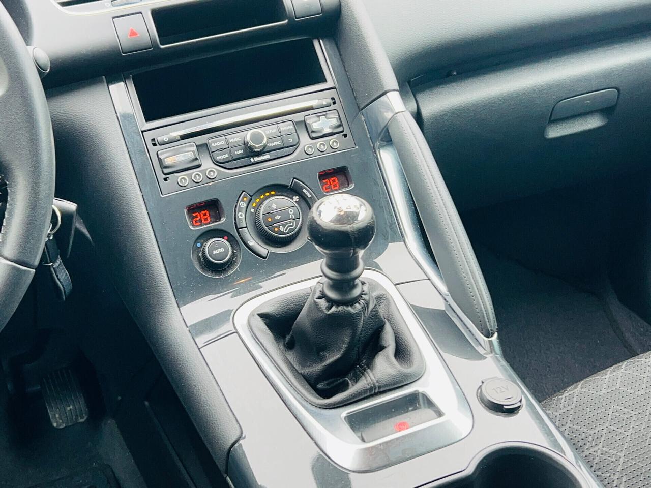 Peugeot 3008 BlueHDi 120 SeS Crossway