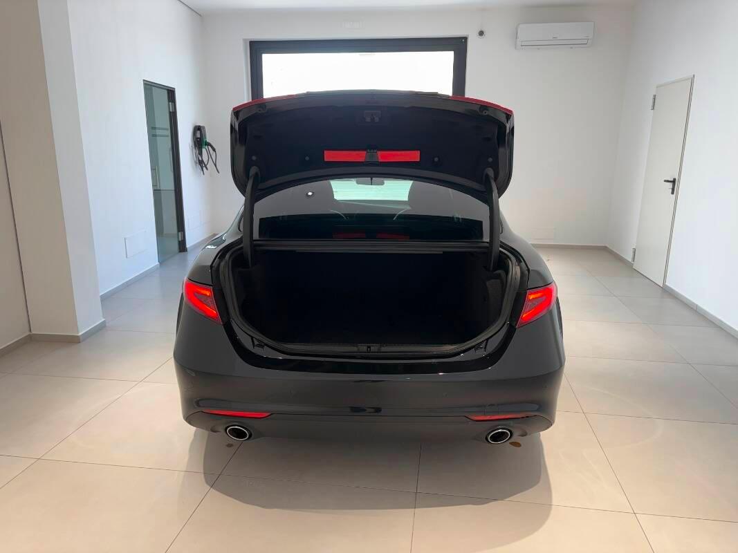 Alfa Romeo Giulia 2.2 t Super 180cv