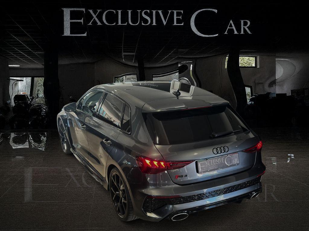 AUDI - RS3