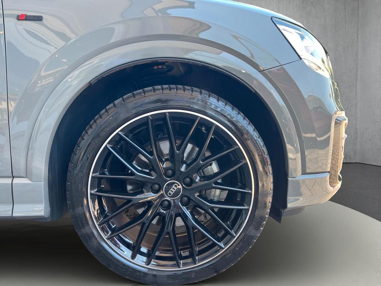 Audi Q2 1.6 TDI Identity Black 115Cv