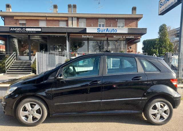 MERCEDES-BENZ B 180 NGT BlueEFFICIENCY Executive