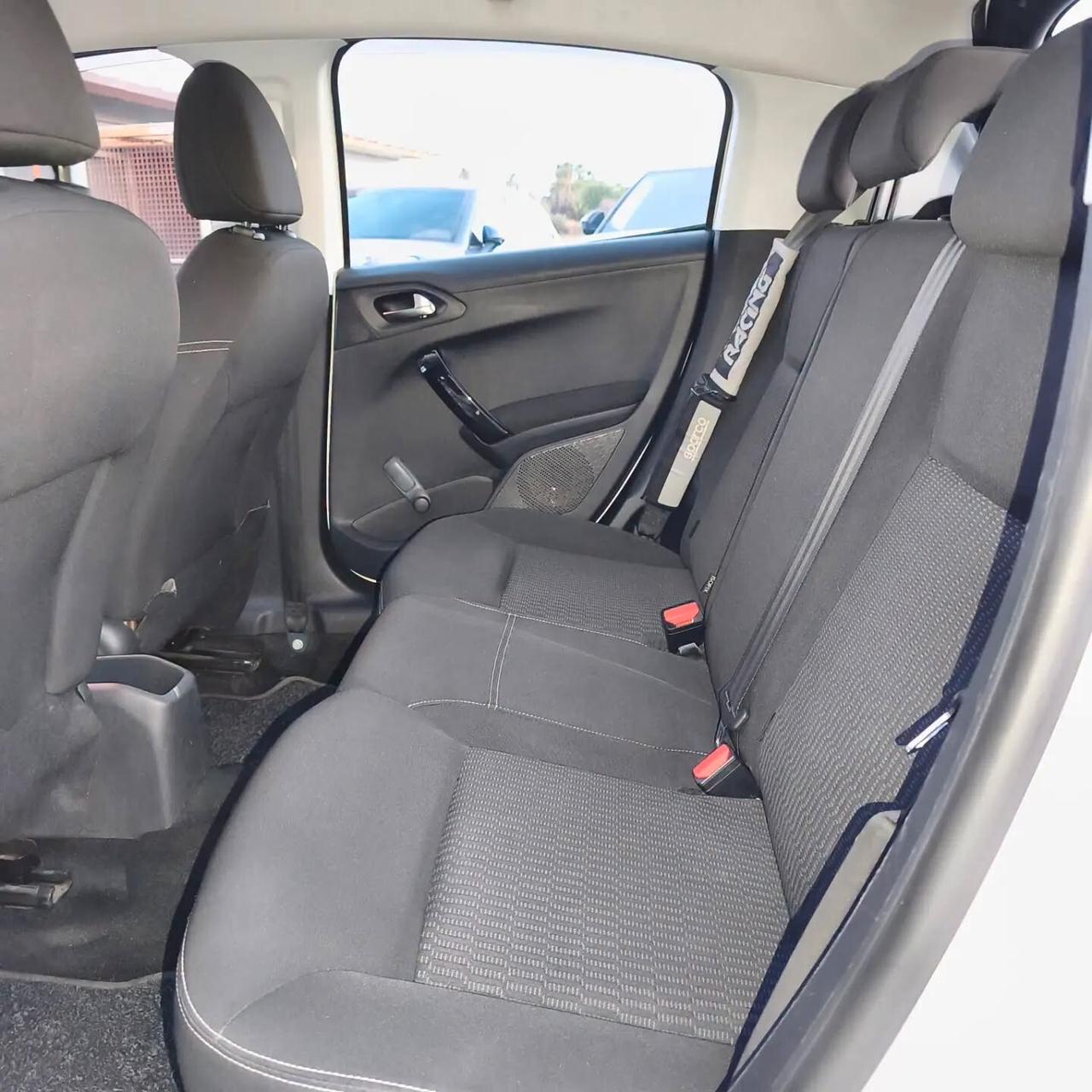 Peugeot 208 BlueHDi 75 OK NEOPATENT