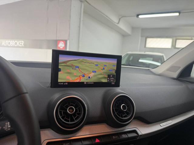 AUDI Q2 35 TDI quattro S tronic Business
