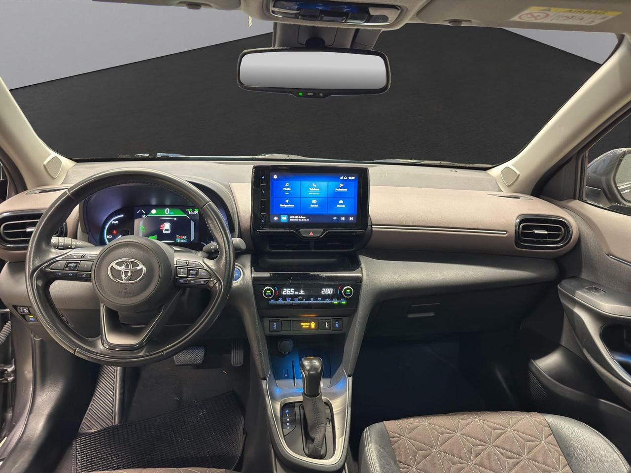 Toyota Yaris Cross 1.5h Lounge fwd 116cv e-cvt