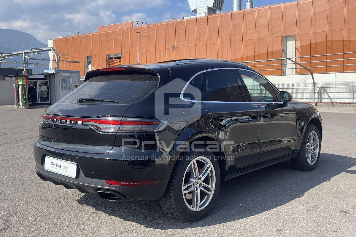 PORSCHE Macan 2.0