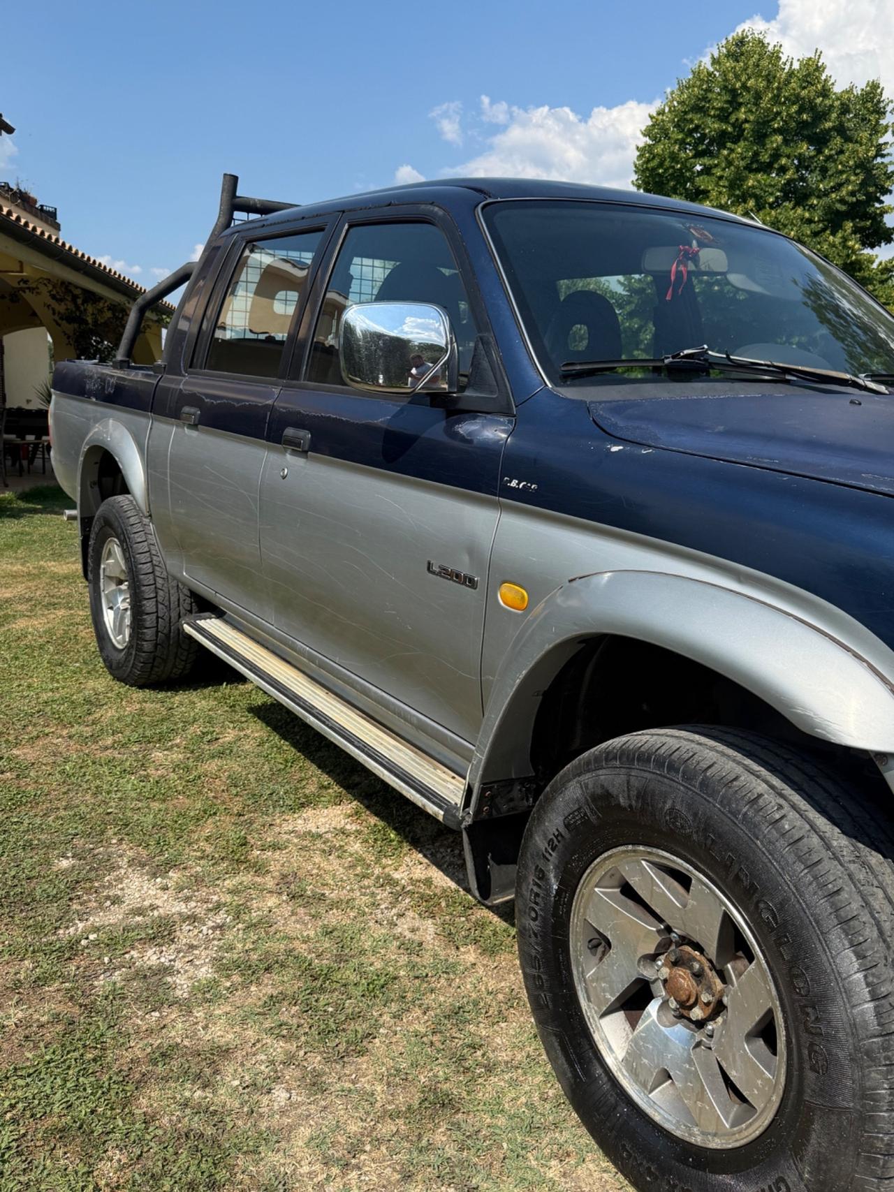 Mitsubishi L200 2.5 TDI 4WD Club Cab Pick-up GLS