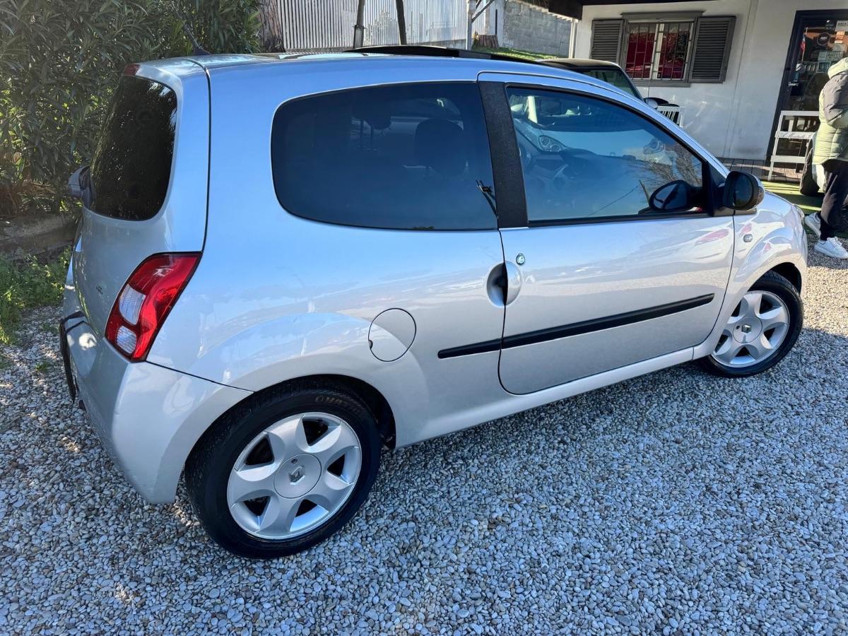 RENAULT - Twingo - 1.2 16V Quickshift Privilège