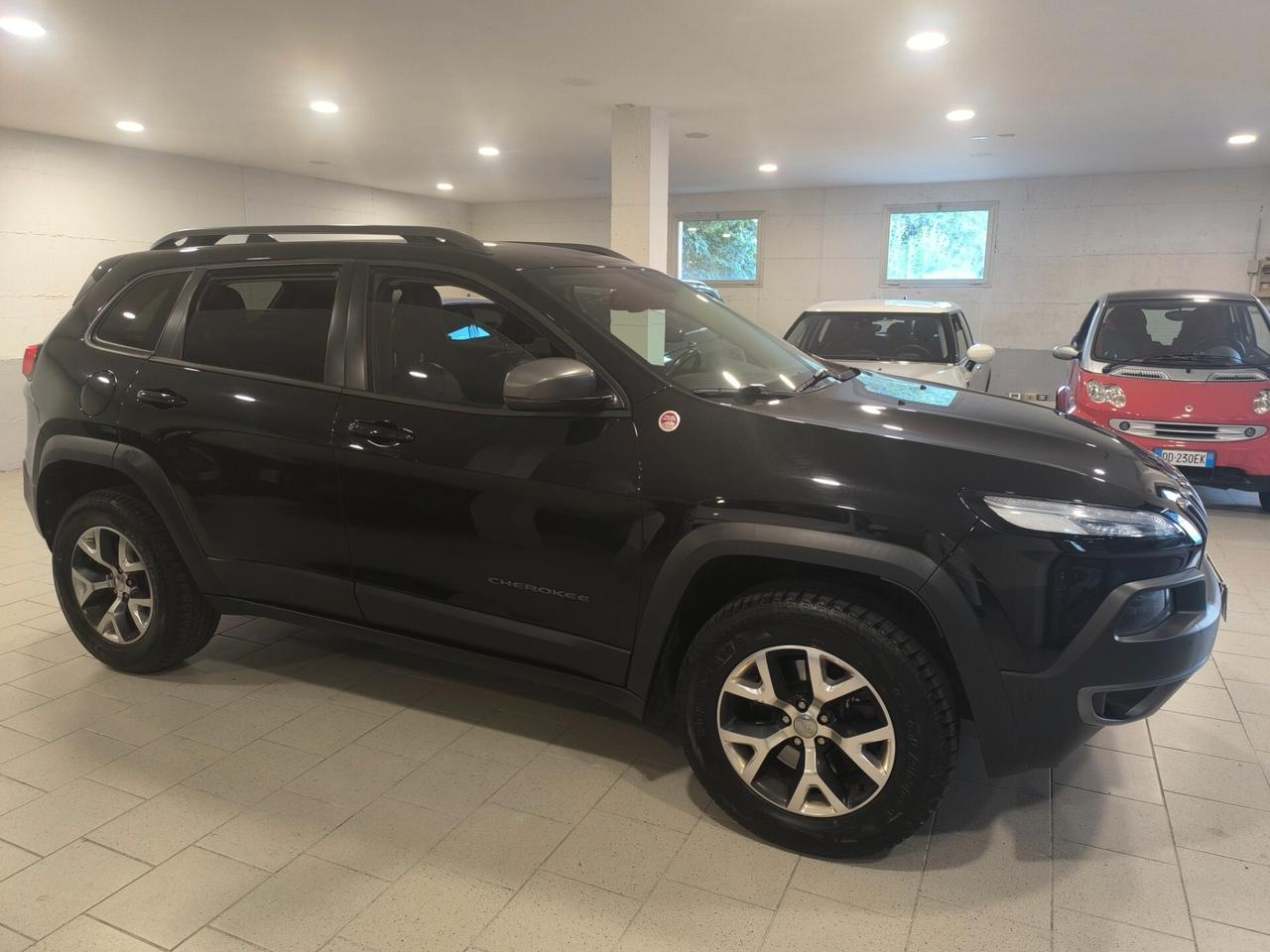 Jeep Cherokee 3.2 V6 Pentastar 4WD Active Drive Lock Trailhawk