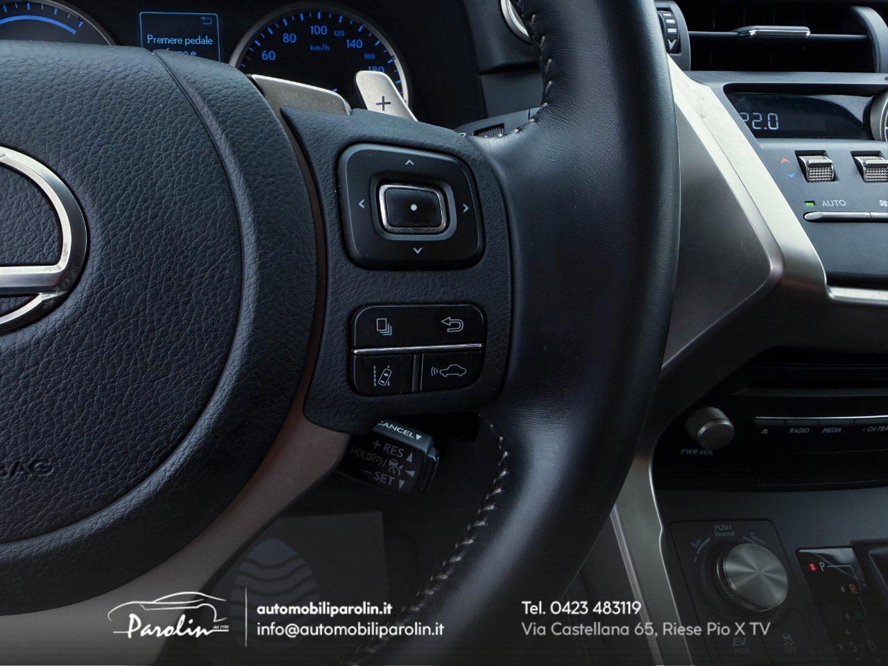 Lexus NX 300h 2.5 Business 2wd cvt
