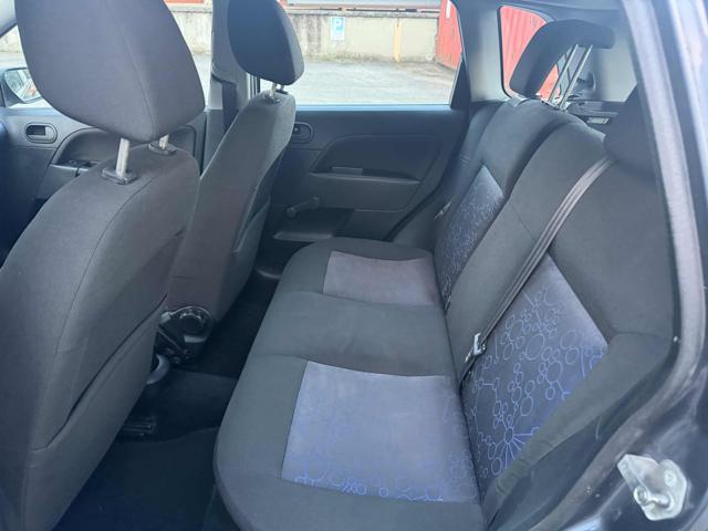 FORD Fiesta 1.2 16V 5p. Ghia senza nessun lavoro da fare