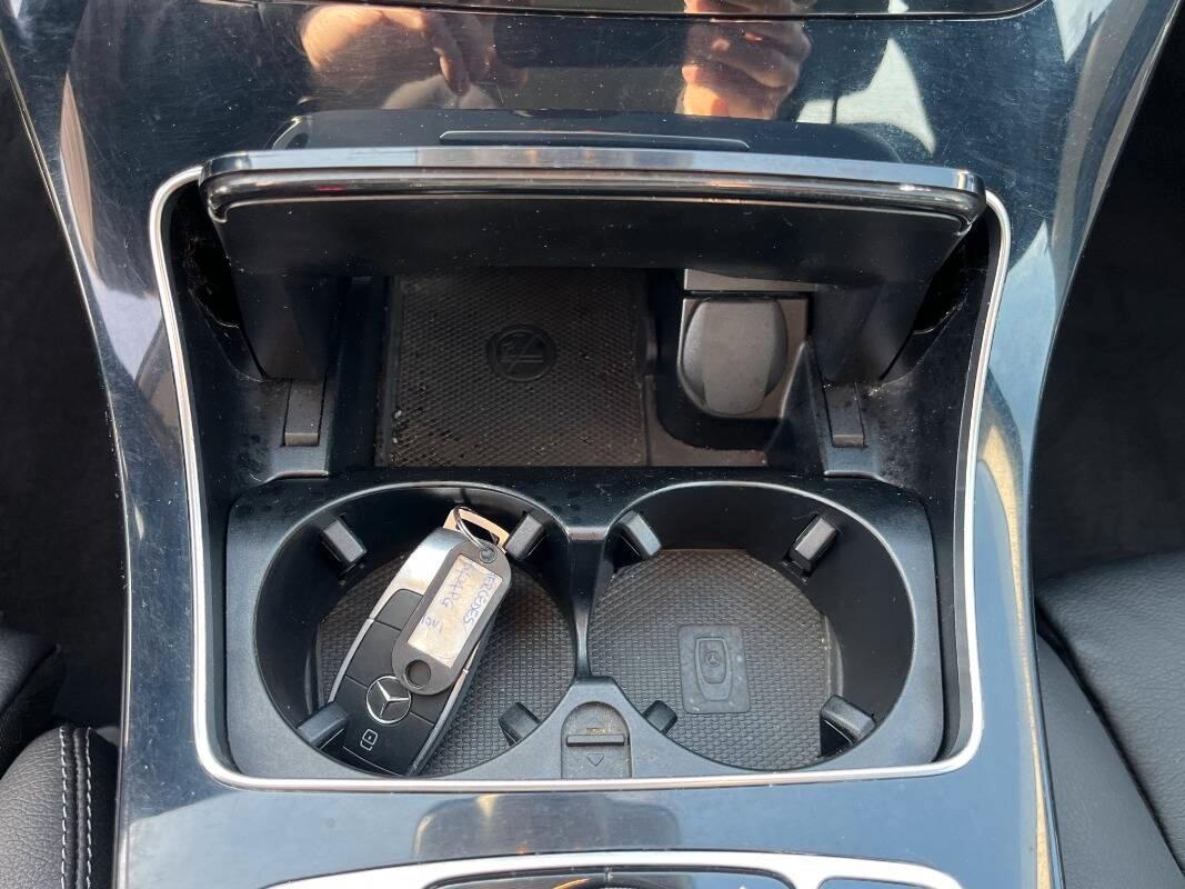 Mercedes Classe C 200 eq-boost Sport auto