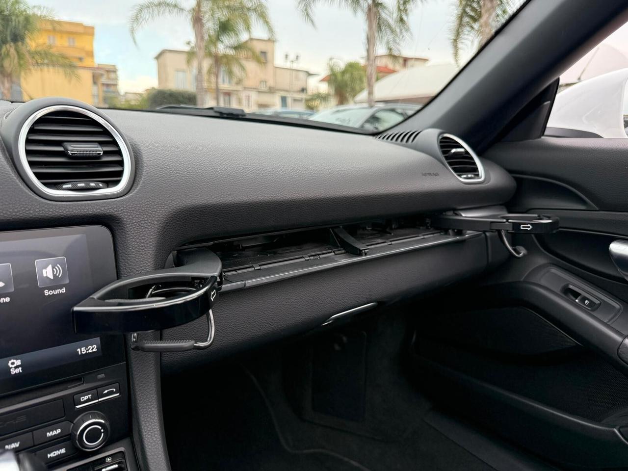 Porsche 718 Spyder Boxster 2.0