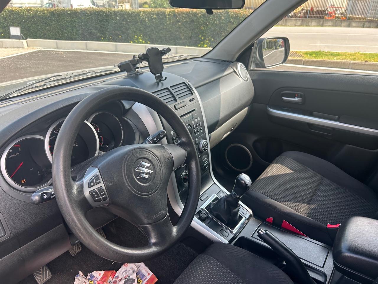 Suzuki Grand Vitara 1.9 DDiS 5 porte