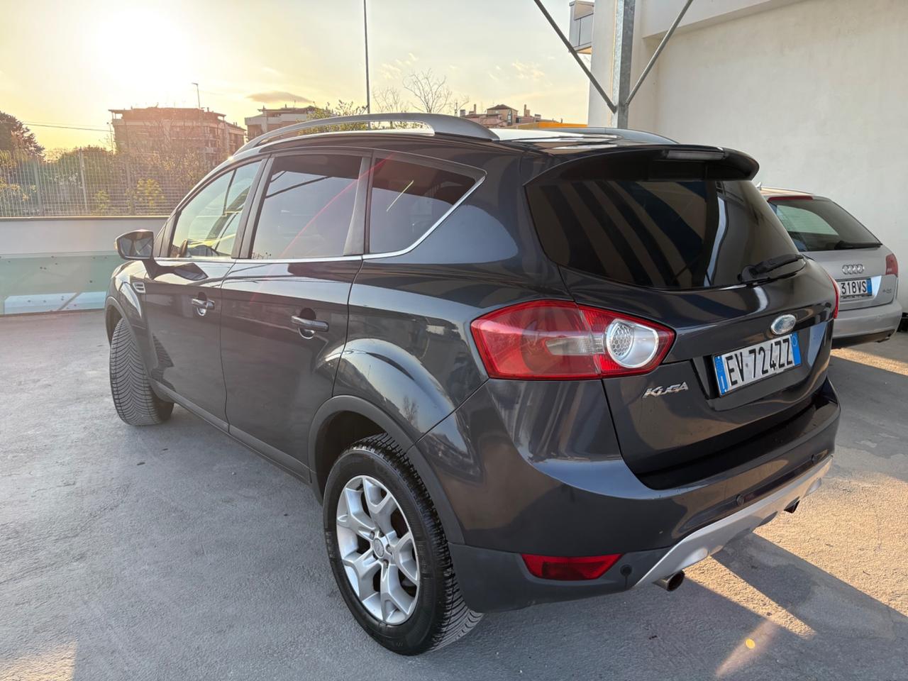Ford Kuga Kuga+ 2.0 TDCi 140 CV 2WD DPF