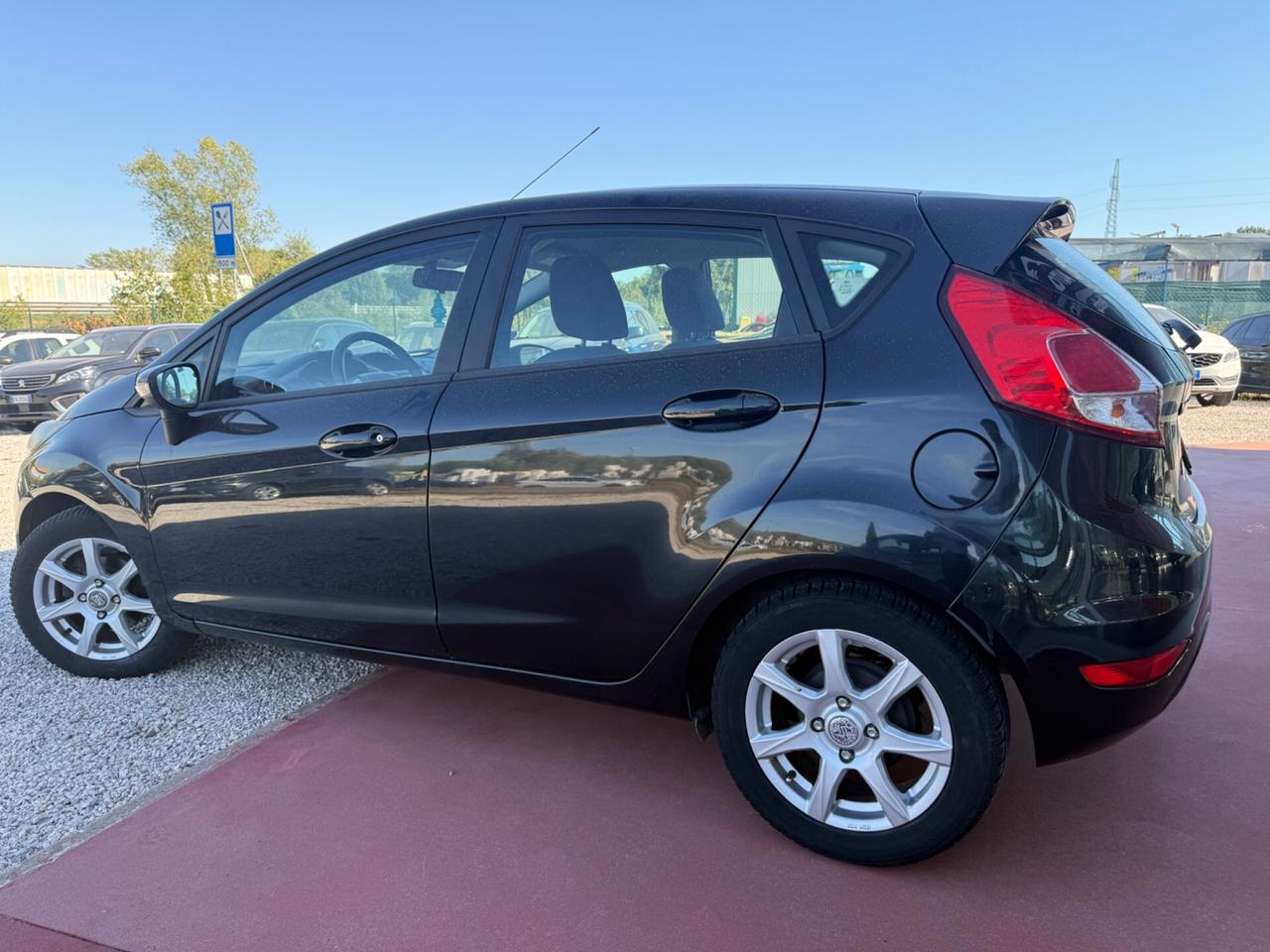 Ford Fiesta 1.5 TDCi 75CV 5 porte Titanium