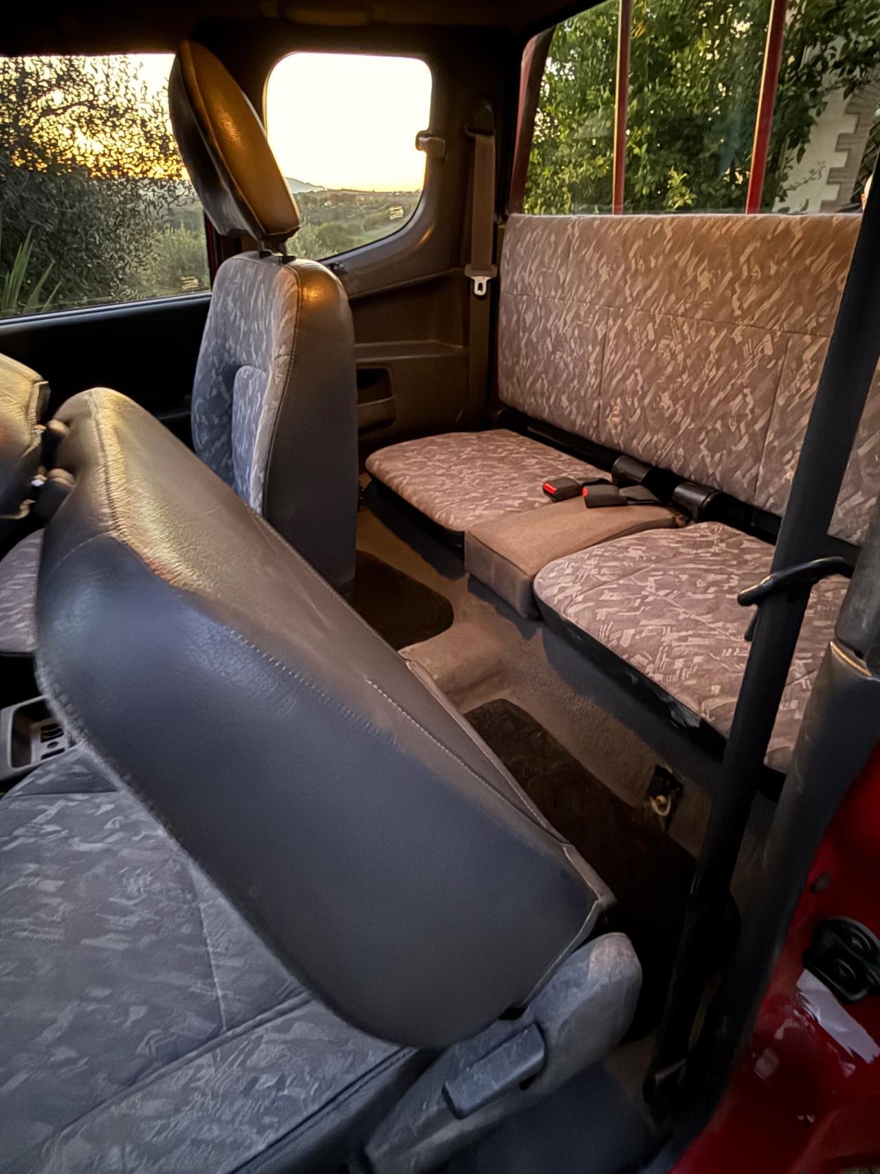 Mitsubishi L200 2.5 TDI 4WD Club Cab Pup. GLS Targ.