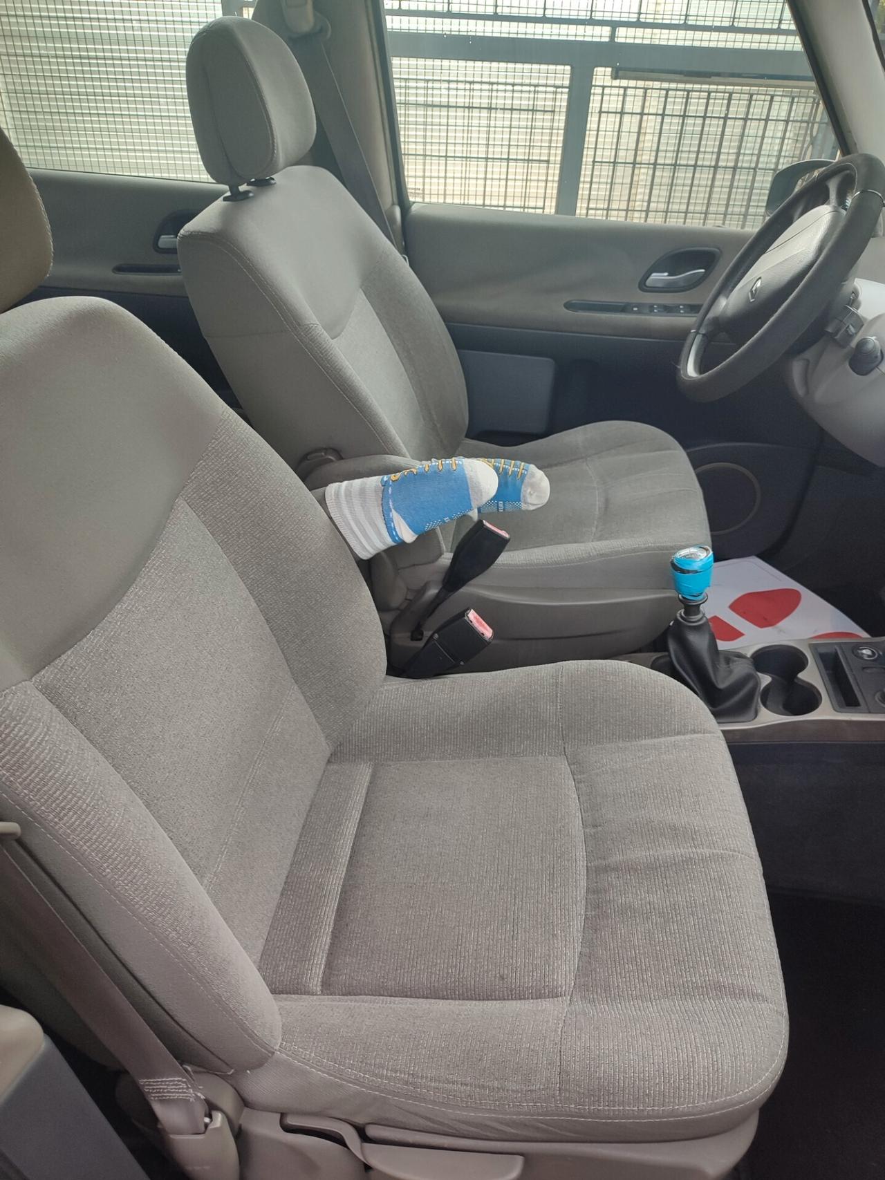 RENAULT ESPACE 2004 1,9 DIESEL 7POSTI SPAZIOSA