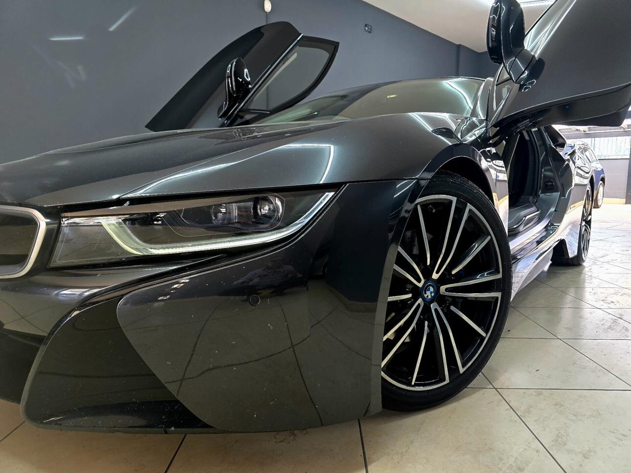 BMW i8 COUPE 374cv RESTYLING (i12) PLUG-IN