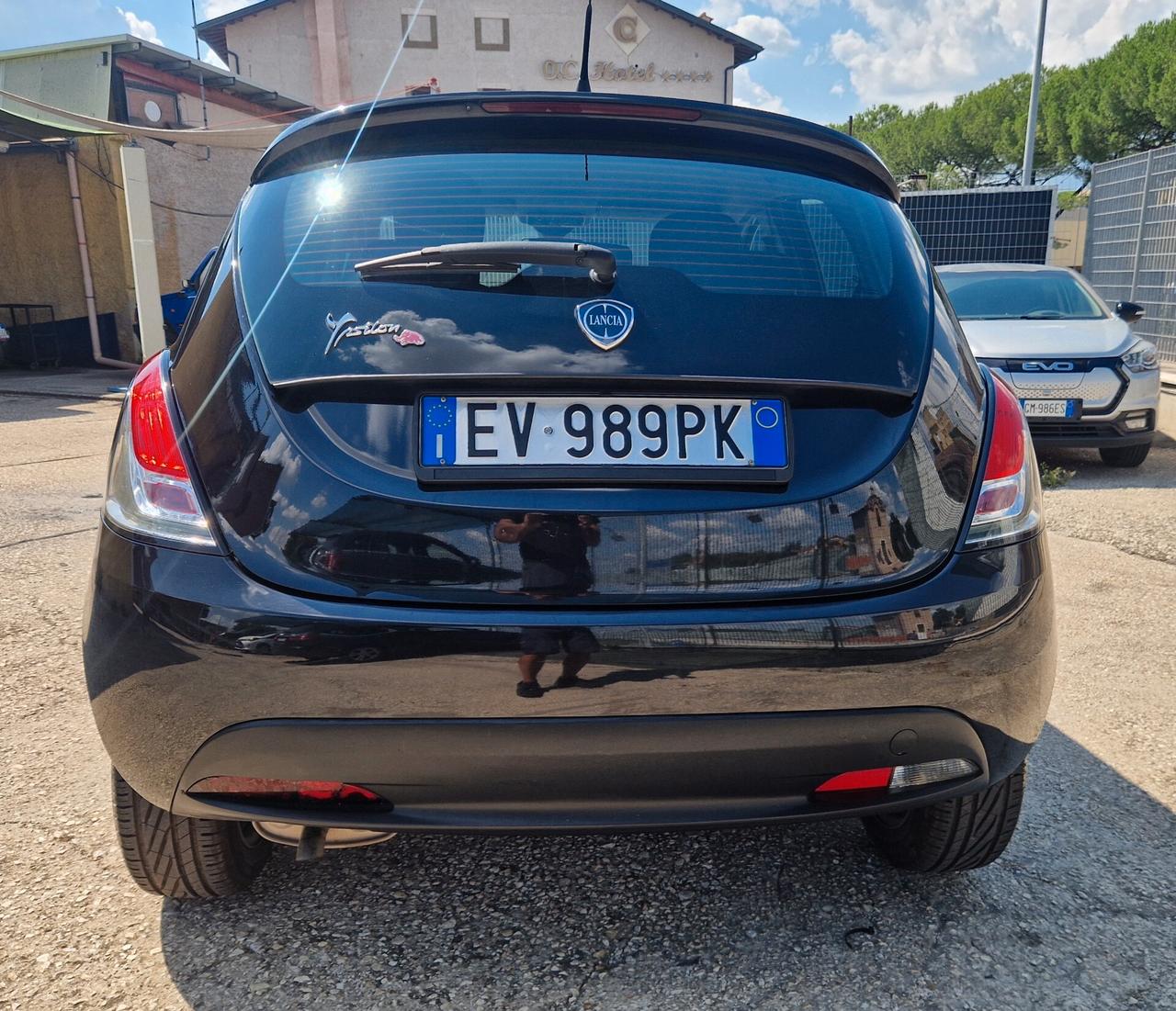 Lancia Ypsilon 1.2 69 CV 5 porte GPL Ecochic Elefantino