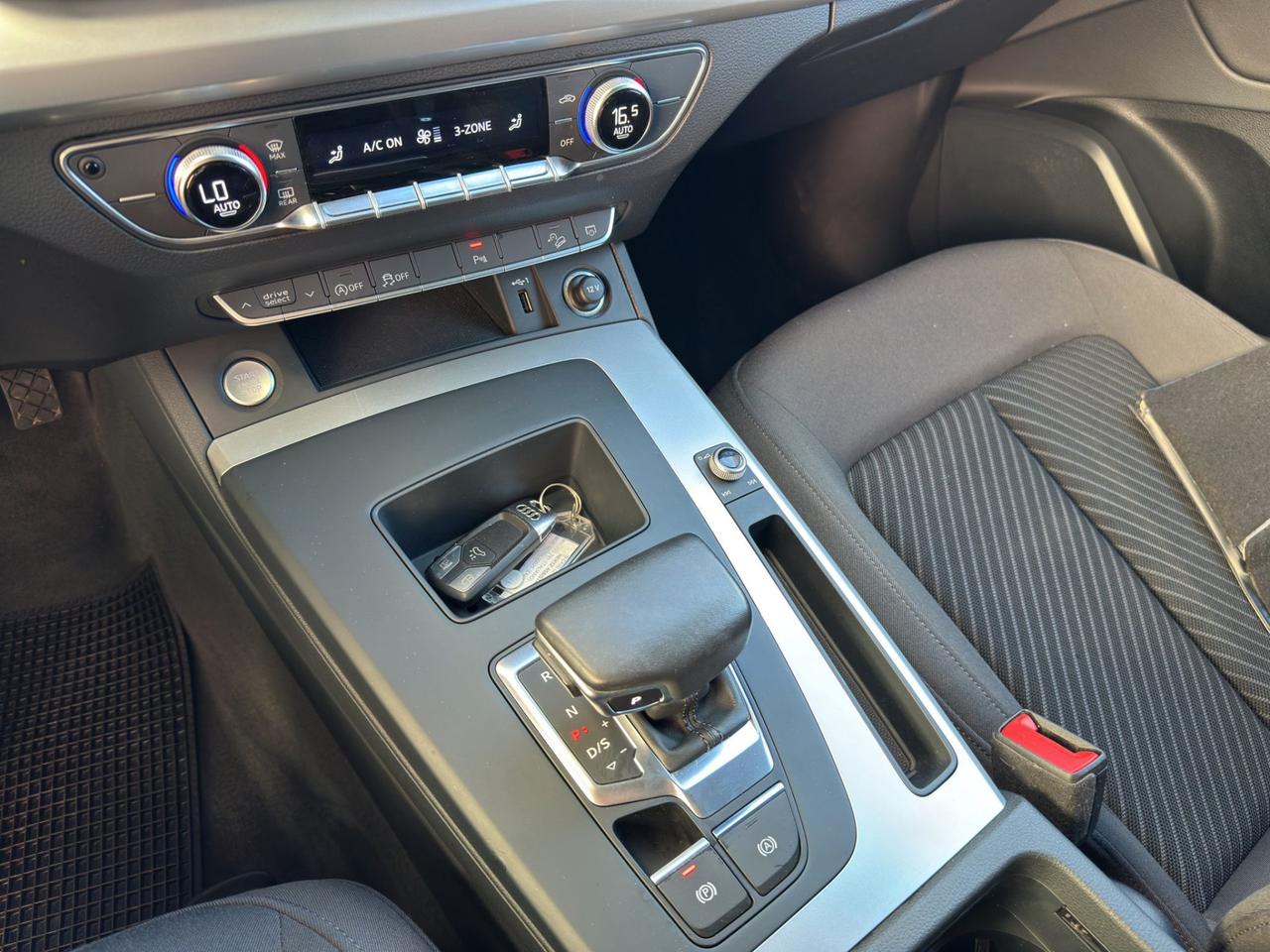 Audi Q5 Sportback 40 2.0 tdi mhev 12V Business