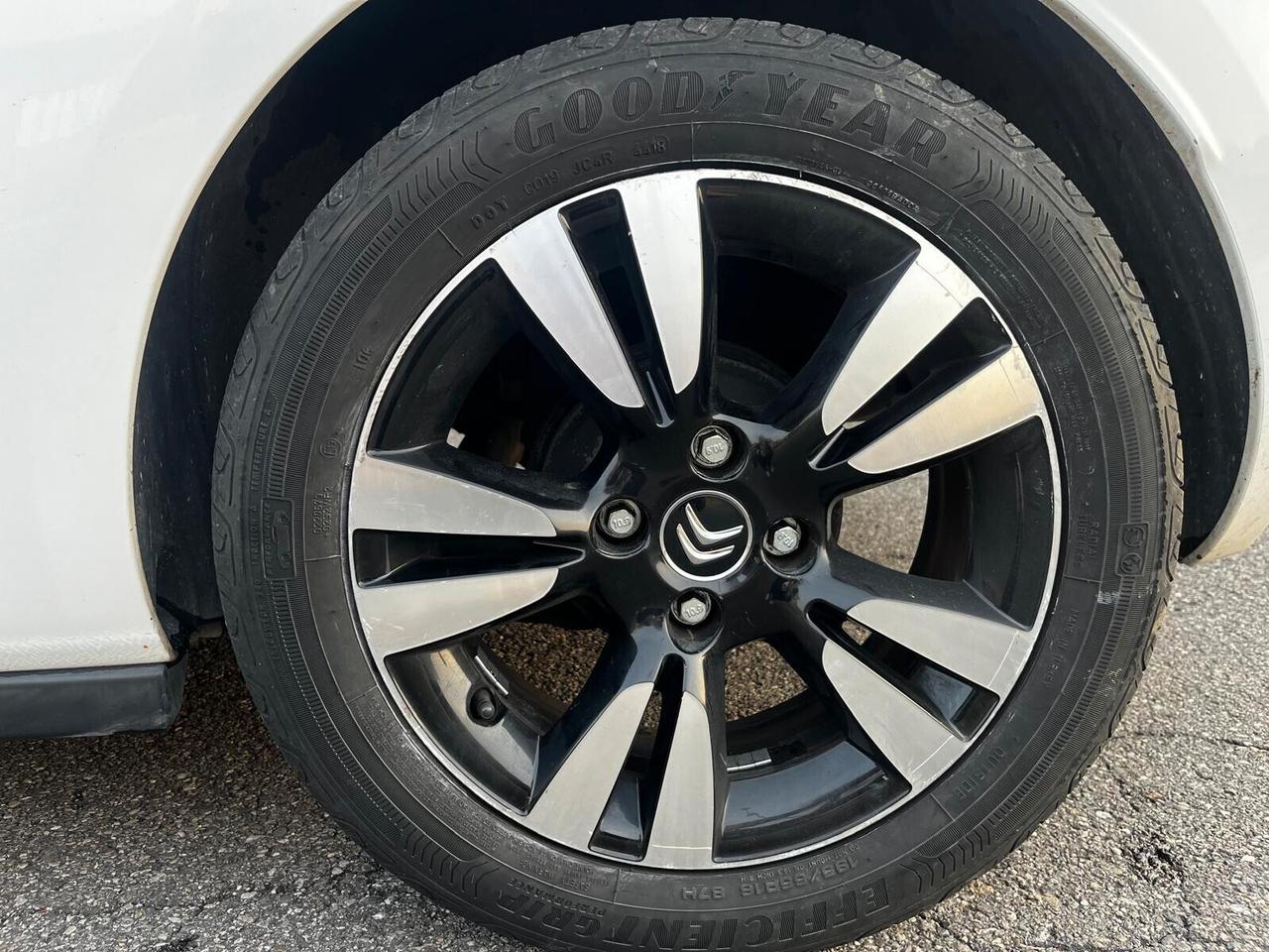 Ds DS3 DS 3 1.4 HDi 70 Just Black
