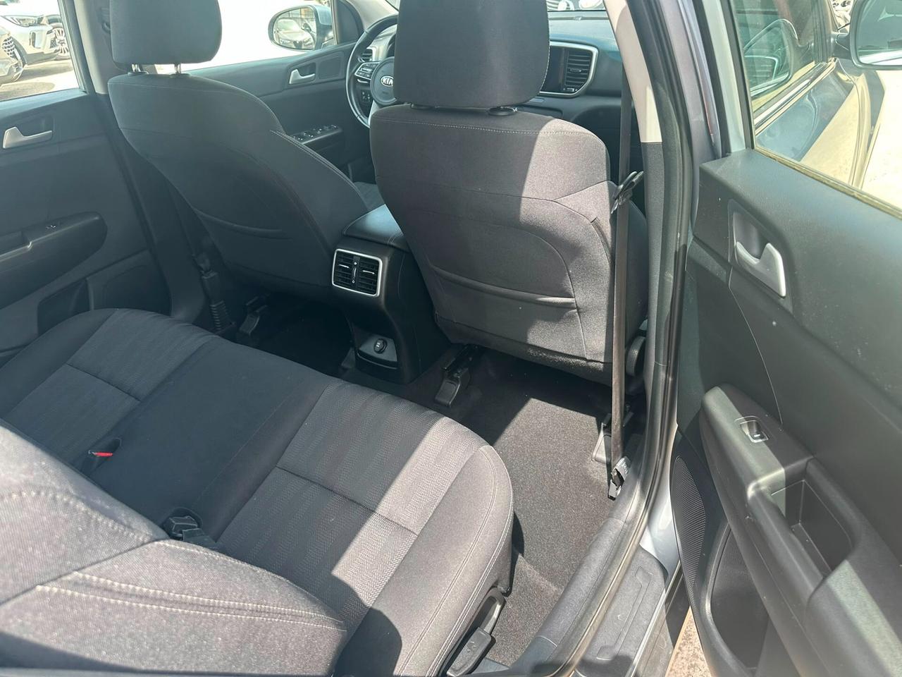 Kia Sportage 1.6 CRDI 136 CV 2WD Mild Hybrid Business Class