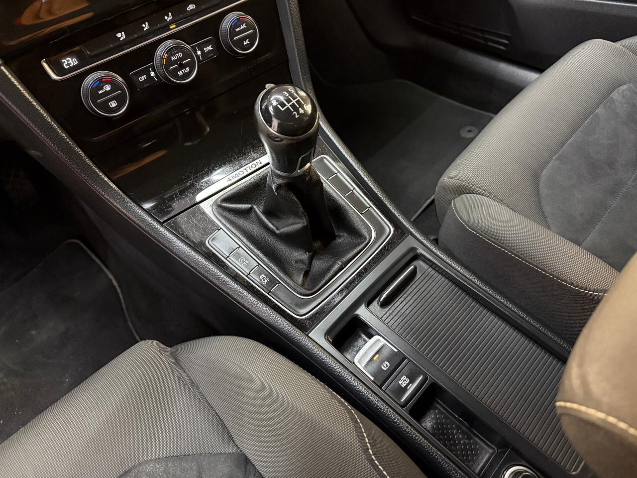 Volkswagen Golf 2.0 TDI 4MOTION Highline - FABIANOAUTO