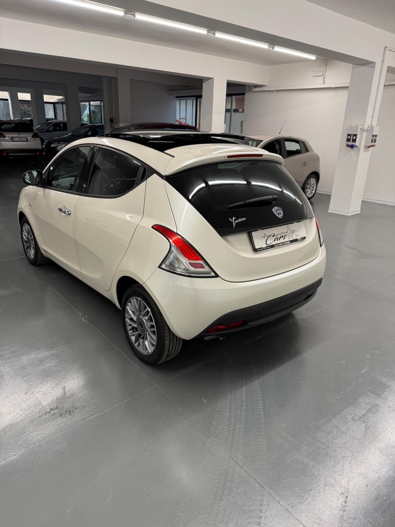 Lancia Ypsilon 1.2 69 CV Platinum