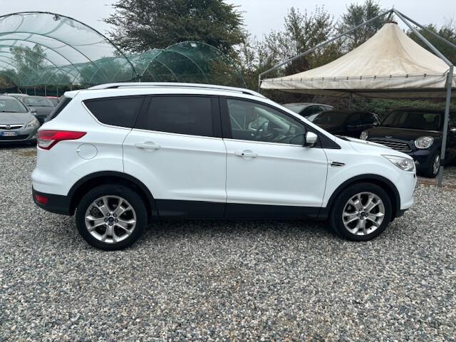 Ford Kuga 2.0 TDCI 140 CV 4WD Titanium
