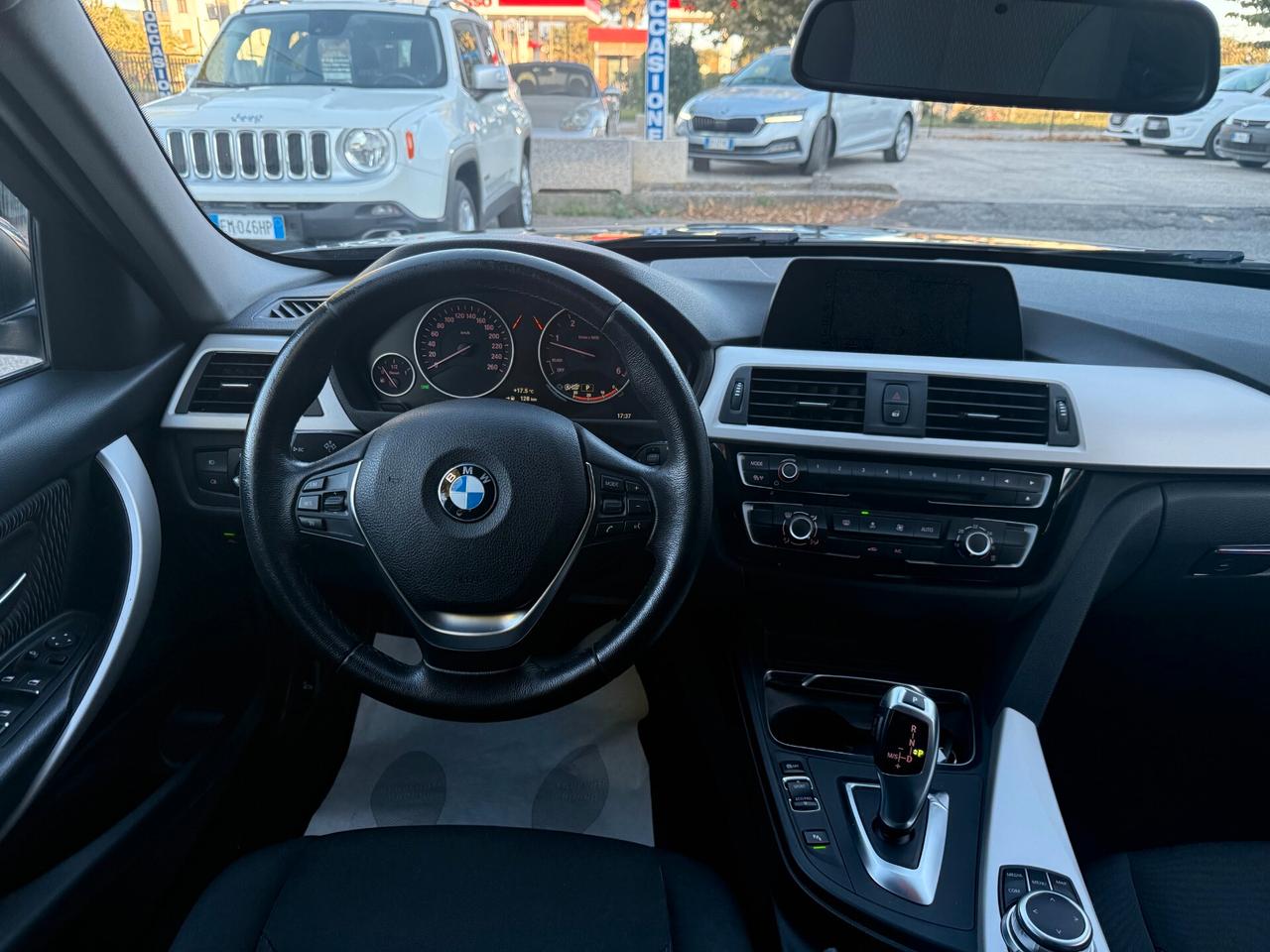 " PERFETTA" Bmw 318d Business Advantage aut.