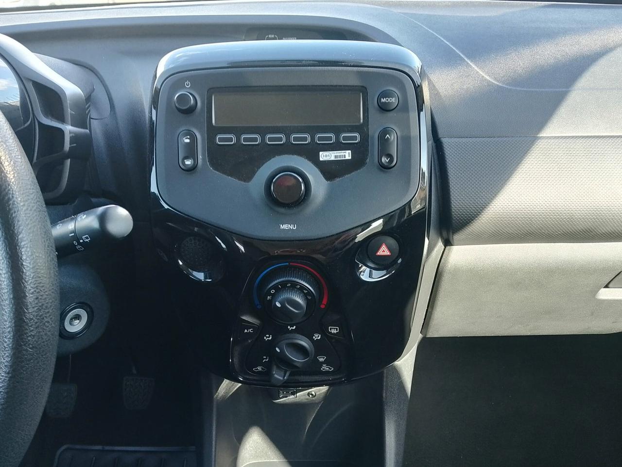 Citroen C1 VTi 72 S&S 5 porte Shine