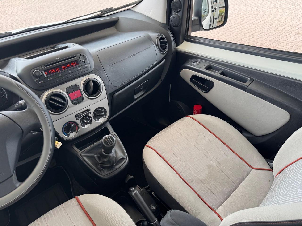 Peugeot Bipper Style 1.3 HDI FAP 75 #6382
