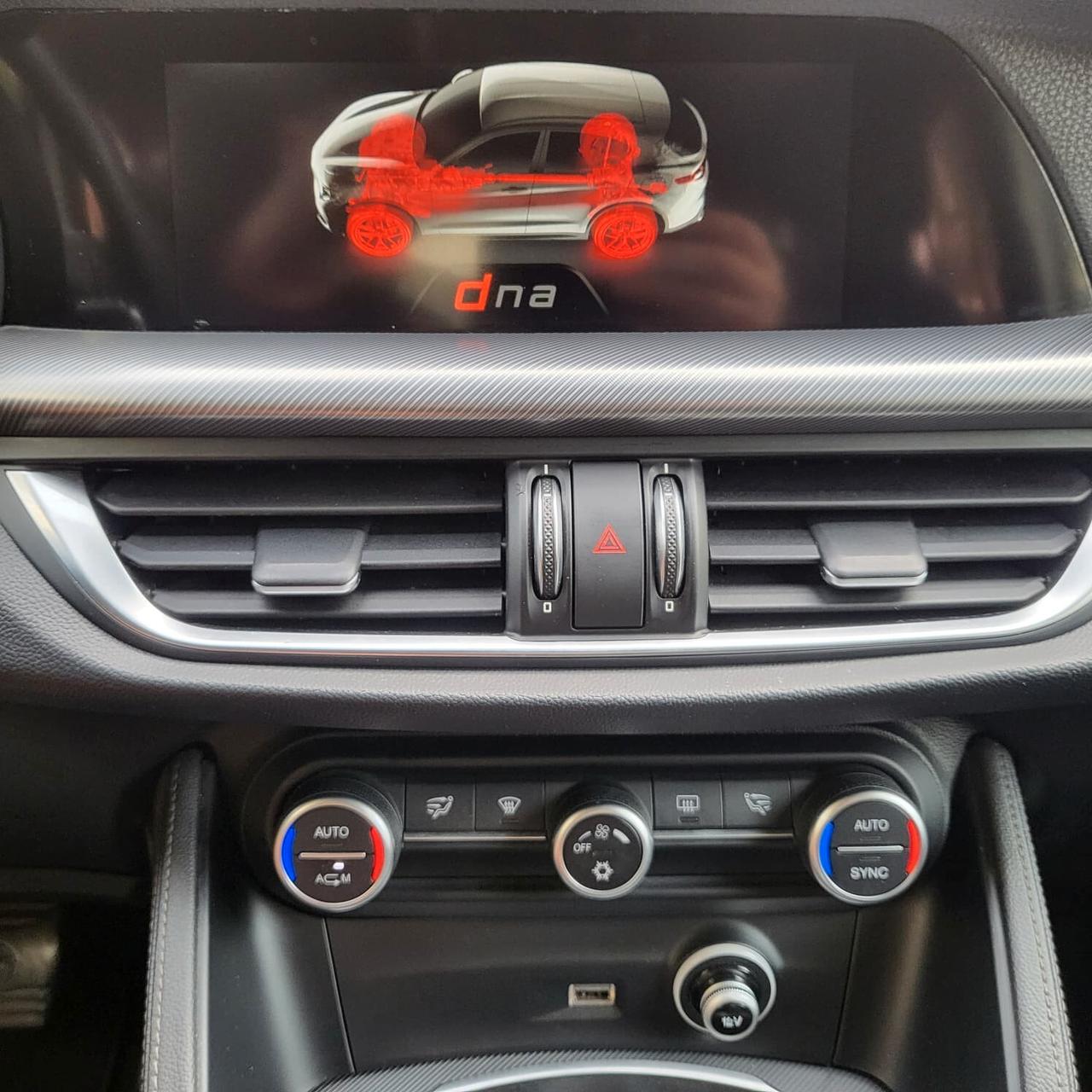 Alfa Romeo Stelvio 2.2 Turbodiesel 180 CV AT8 Q4 Executive