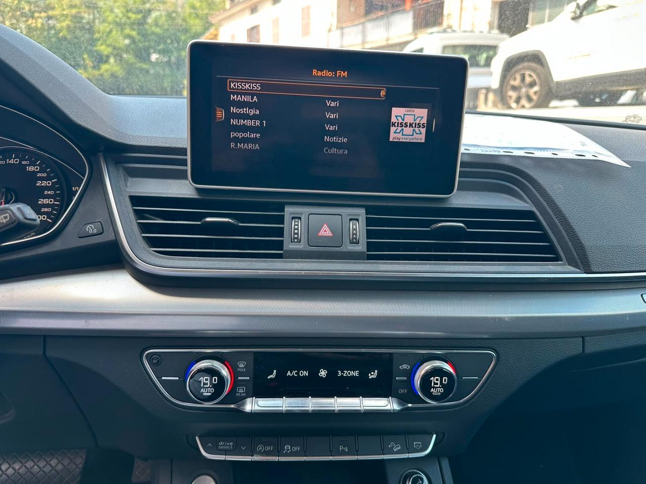 Audi Q5 2.0 TDI 150 CV Business