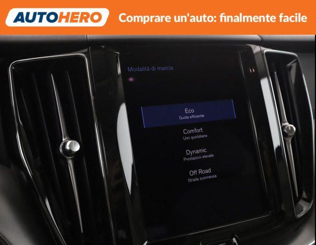 VOLVO XC60 B4 Geartronic Momentum Pro