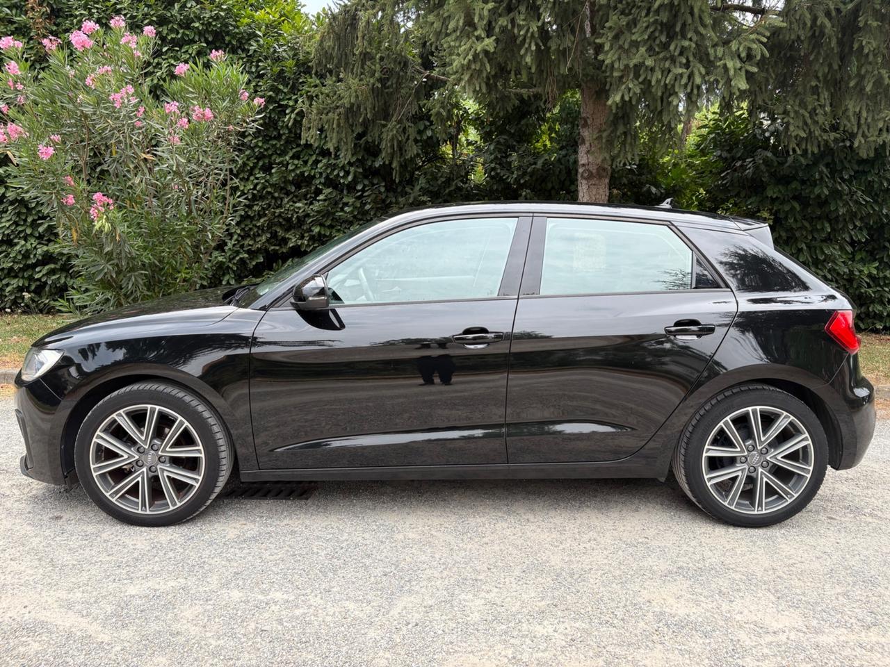 A1 Sportback 25 1.0 tfsi Advanced