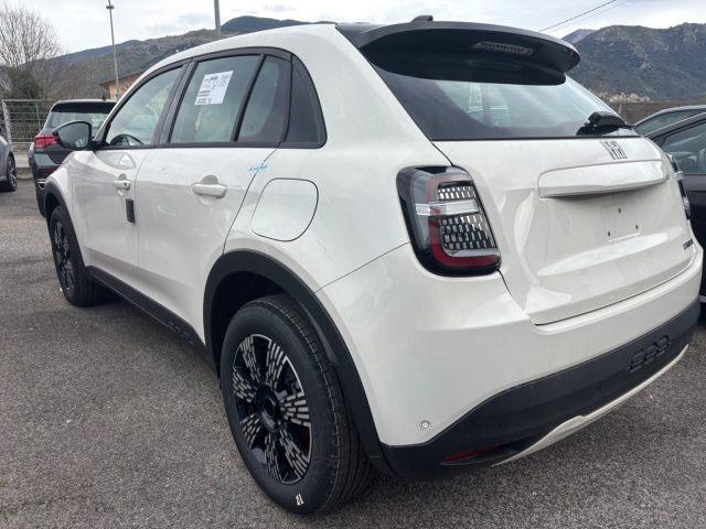 FIAT 600 Hybrid 145 CV DCT MHEV Icon