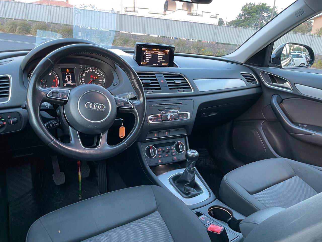 Audi Q3 2.0 TDI 120 CV Sport