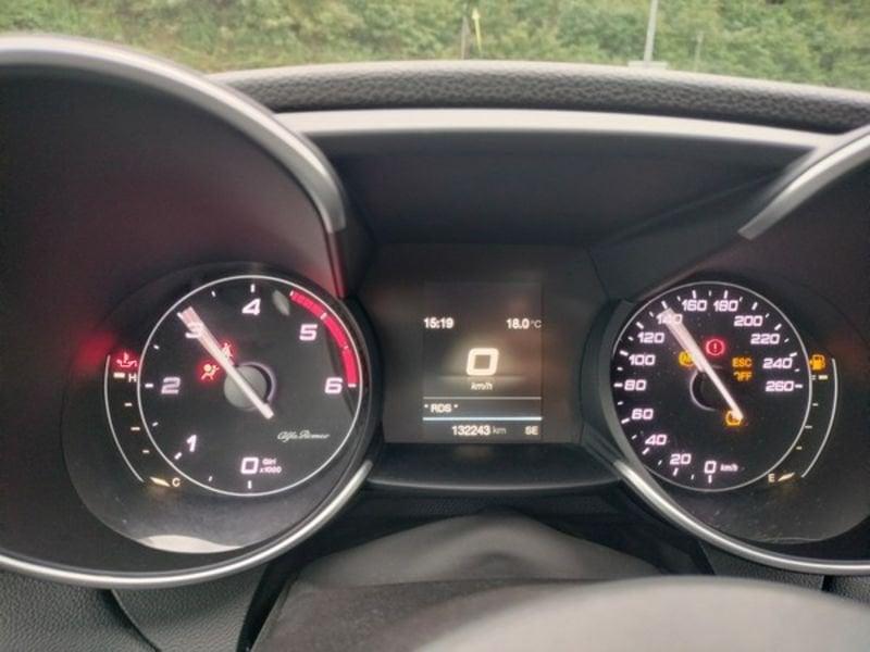 Alfa Romeo Giulia Giulia 2.2 t Super 180cv