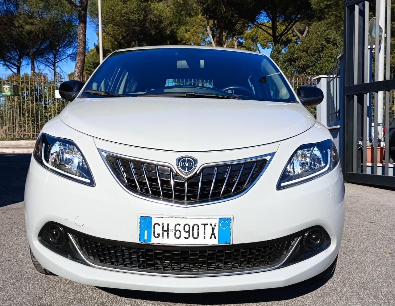 Lancia Ypsilon 1.0 FireFly 5 porte S&S Hybrid Ecochic UnYca