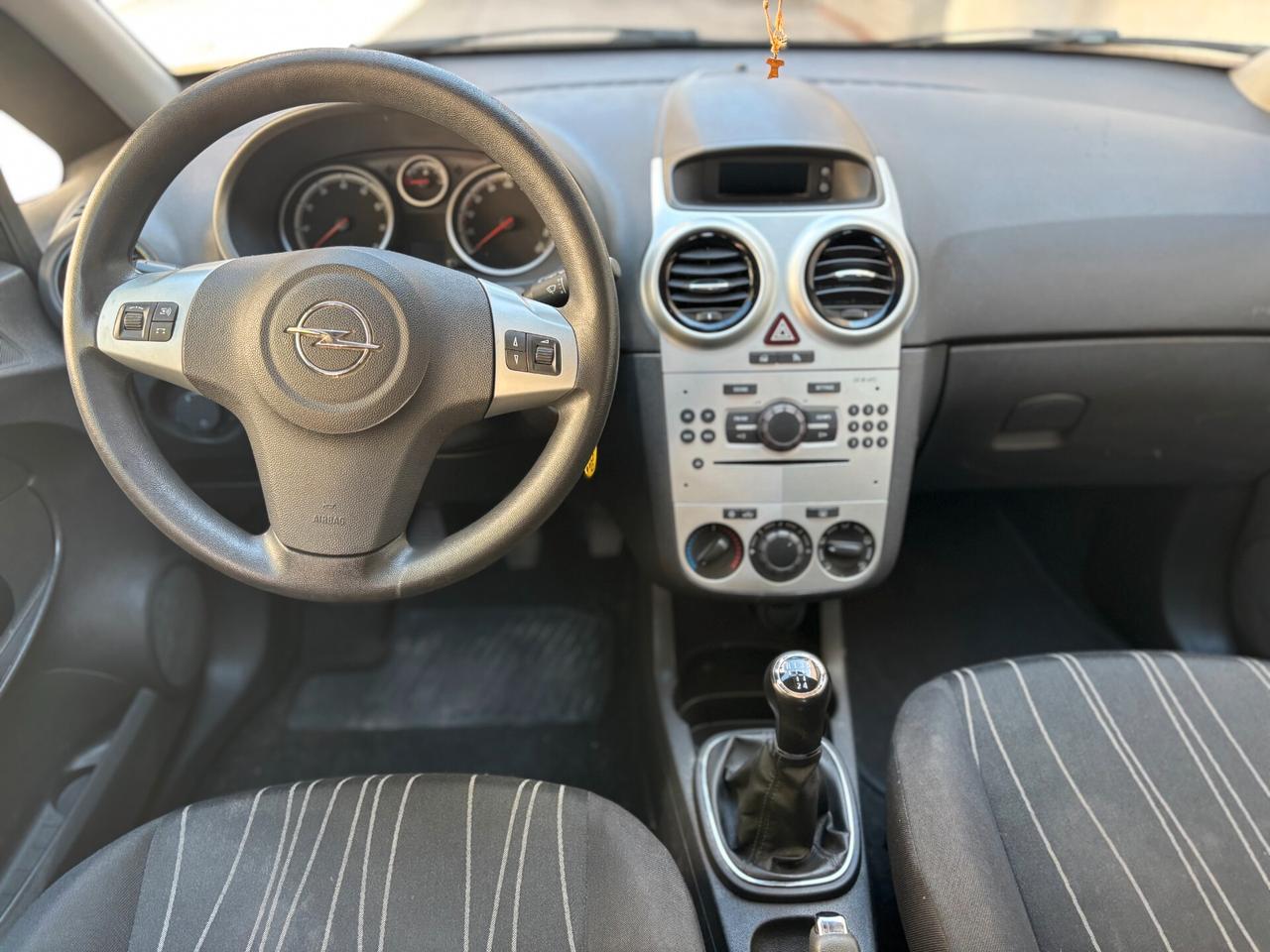 Opel Corsa 1.2 80CV 5 porte GPL OK NEOPATENTATI