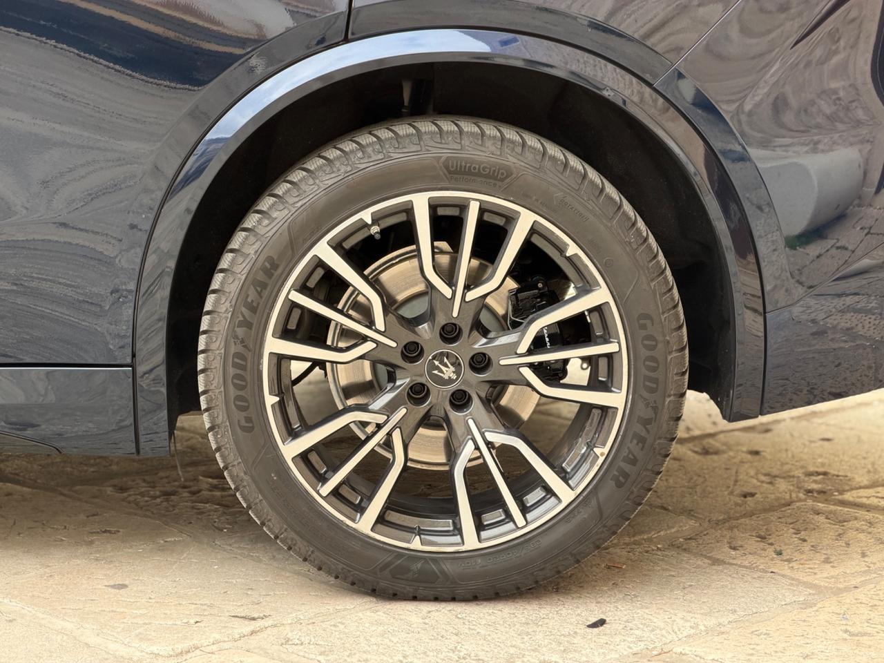 Maserati Grecale 2.0 MHEV 330 CV AWD MODENA TETTO LED