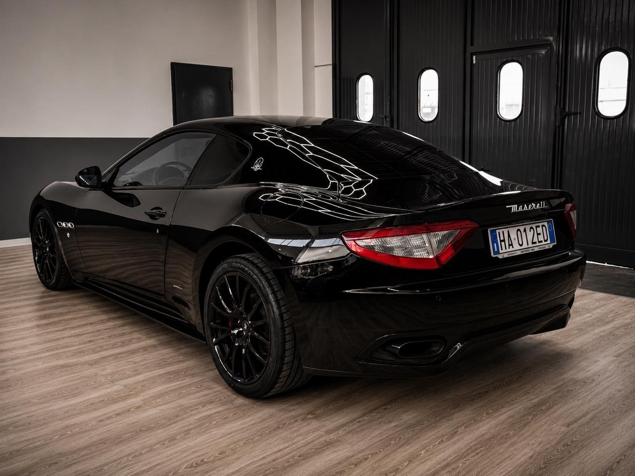 Maserati GranTurismo 4.7 V8 MC Stradale cambio corsa