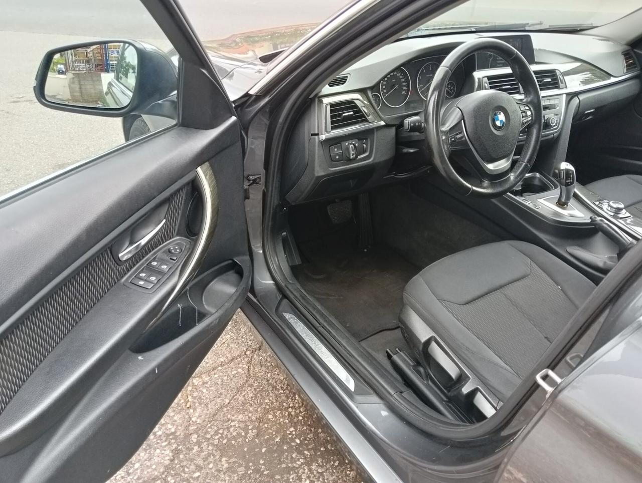Bmw318d 143Cv Touring Luxury Automatica
