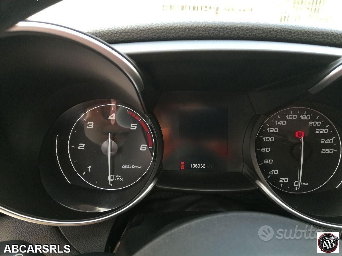 Alfa Romeo Giulia 2.2 Turbodiesel 180 CV Super