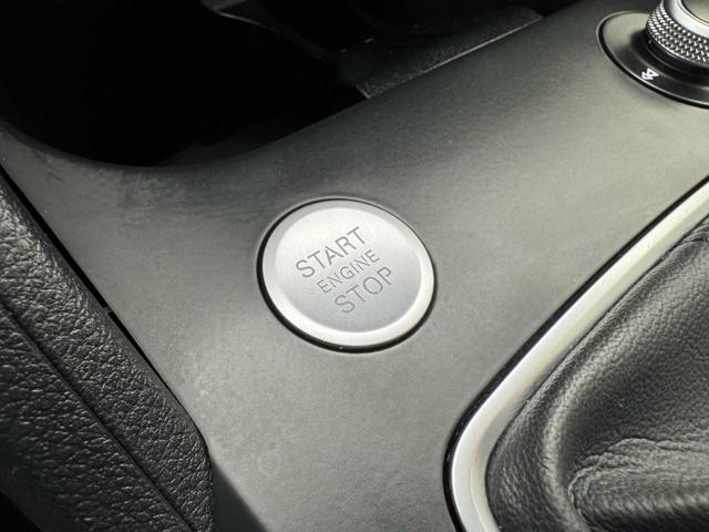 AUDI Q2 30 TDI Business